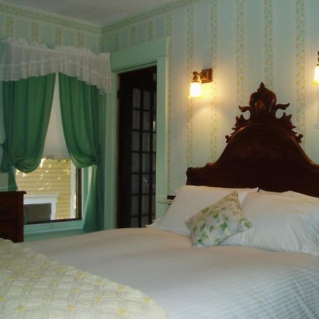 Rosewood Inn Corning Eksteriør billede